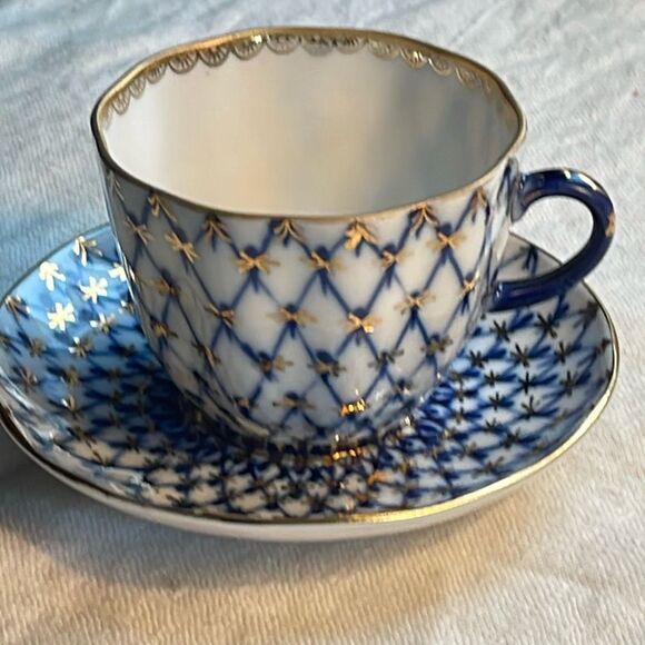 VTG Lomonosov Imperial Porcelain Tulip net pattern cobalt blue 22K gold teacup s - Picture 2 of 13